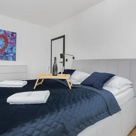 Navalis Tricity-gdynia By Renters * Gdynia